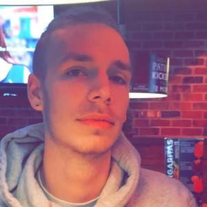 Meet your Posher, Alex